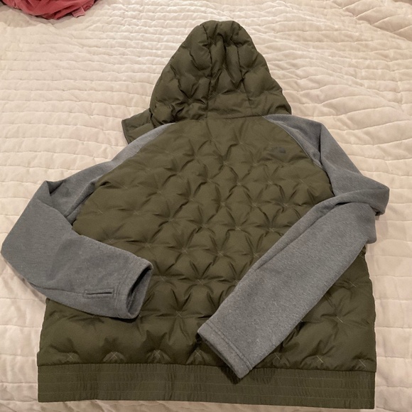 Northface Jacket - Picture 2 of 10